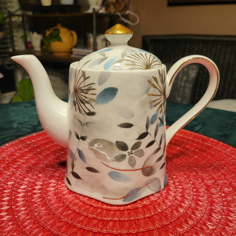Grace Floral Teapot with Gold Accents